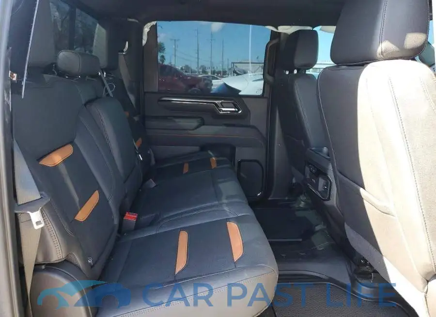 1GT4UPEY6SF264725# 10