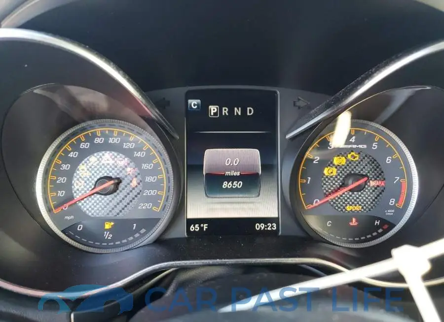 WDDYK8AA1JA015921# 9