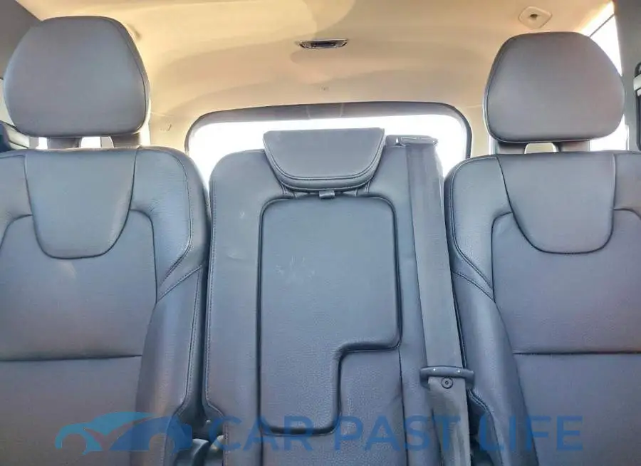 YV4102PK7M1714888# 10