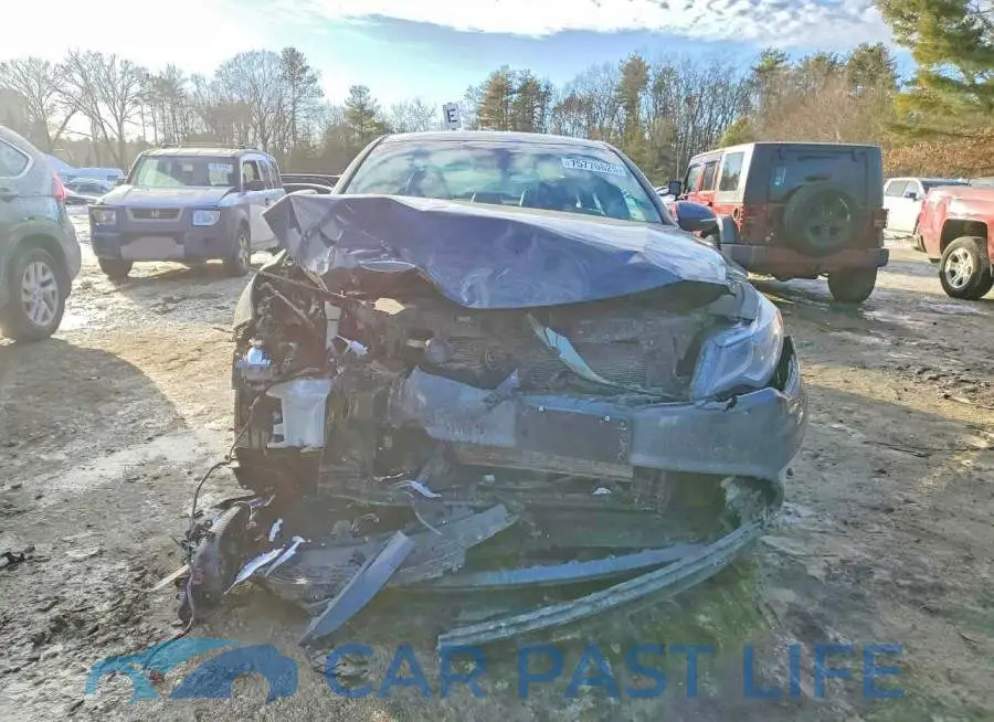 5XXGT4L33KG300877# 5