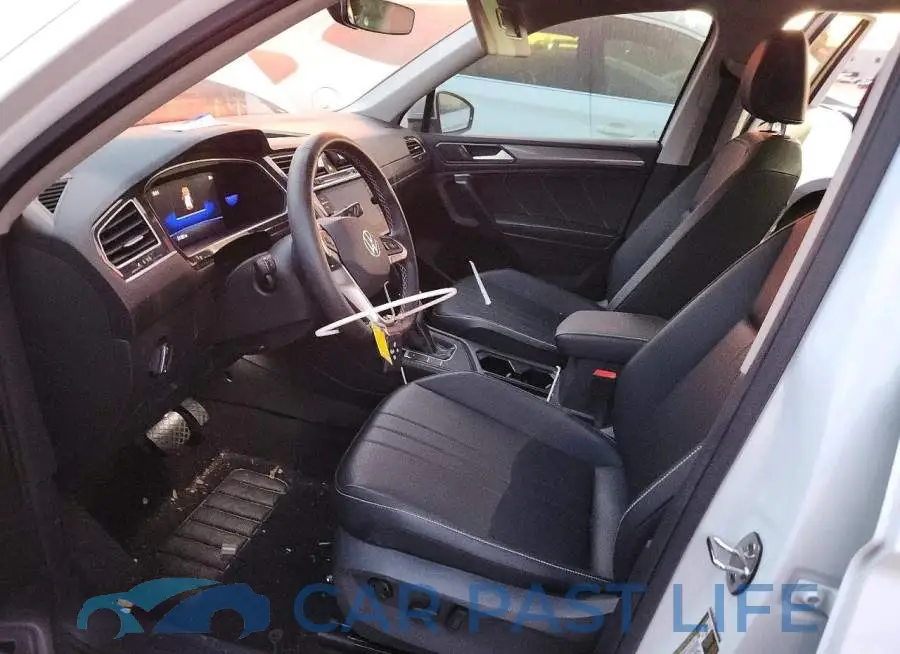 3VV3B7AX2RM001108# 7