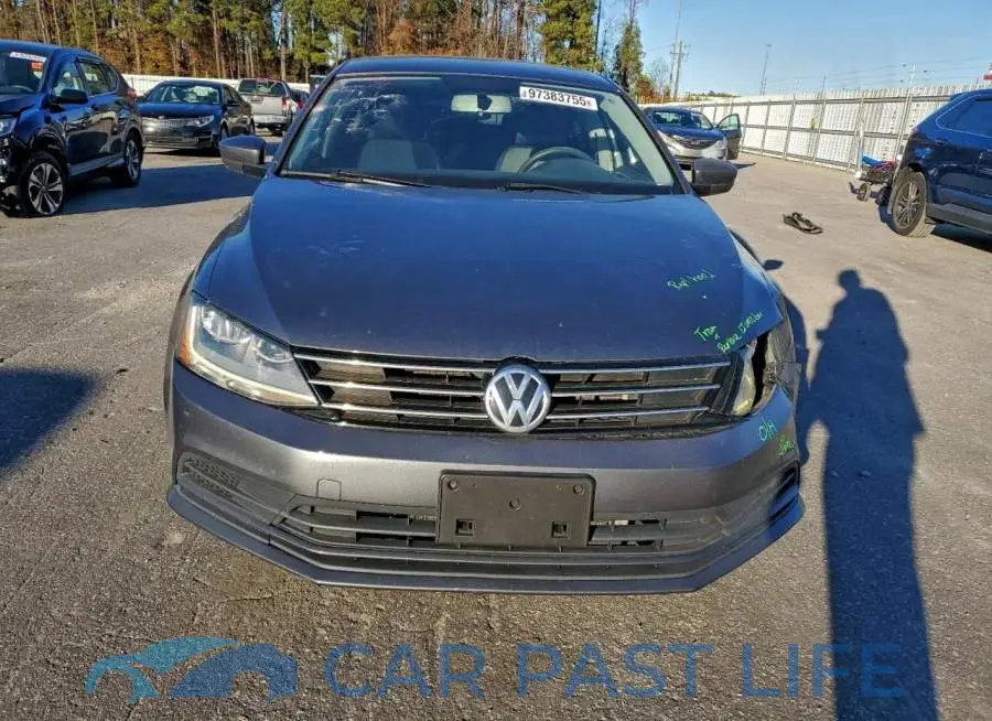 3VW2B7AJ6HM228710# 5