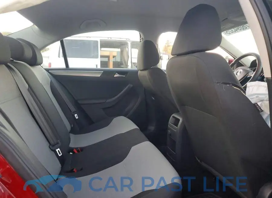 3VW2B7AJ7HM280279# 10