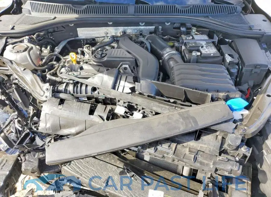 3VW7X7BU8SM075156# 11