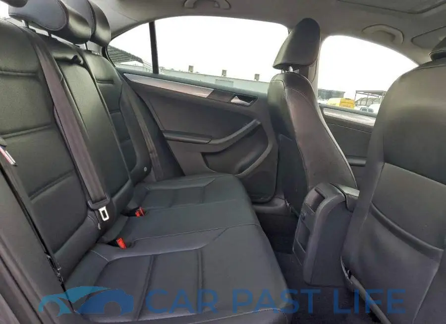 3VWDB7AJ4HM205564# 10
