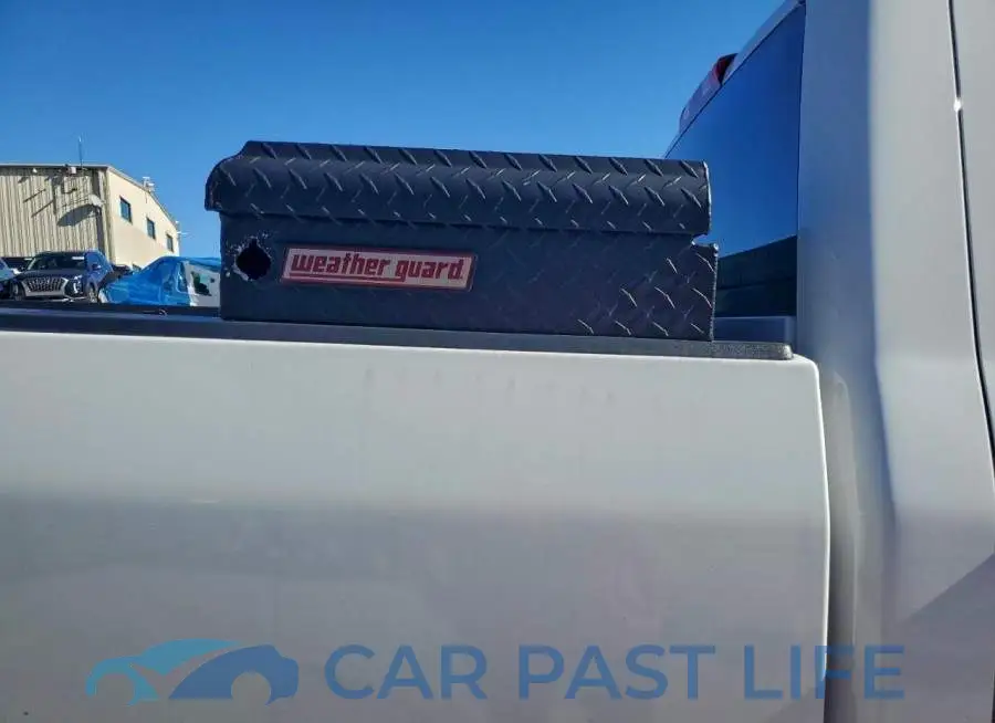 1GT01REG9HZ282136# 10