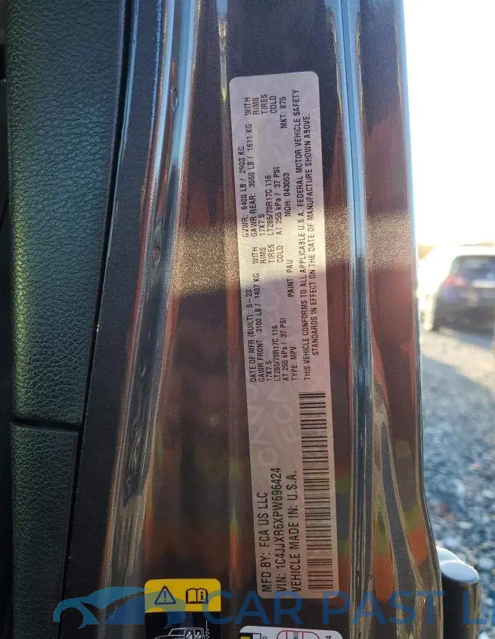 1C4JJXR6XPW696424# 12