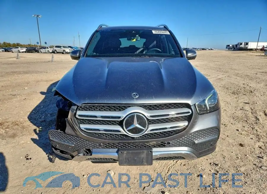 4JGFB4JB4LA136038# 5