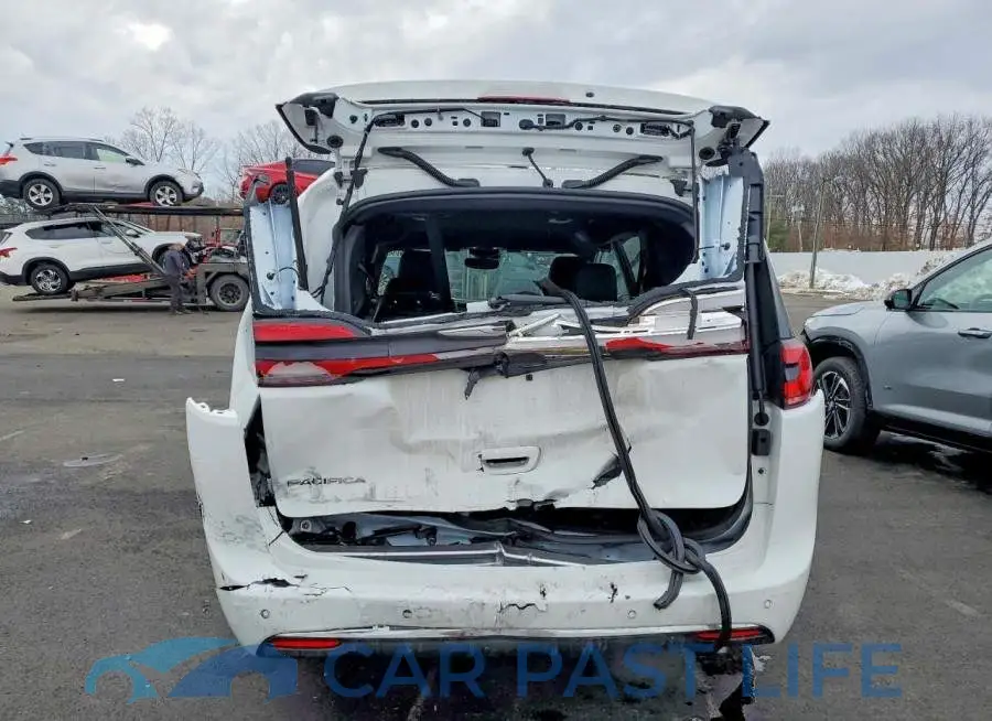 2C4RC1BG4TR201506# 6