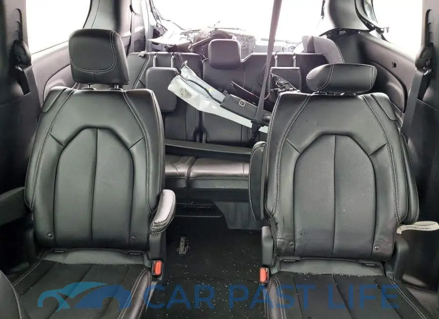 2C4RC1BG4TR201506# 10