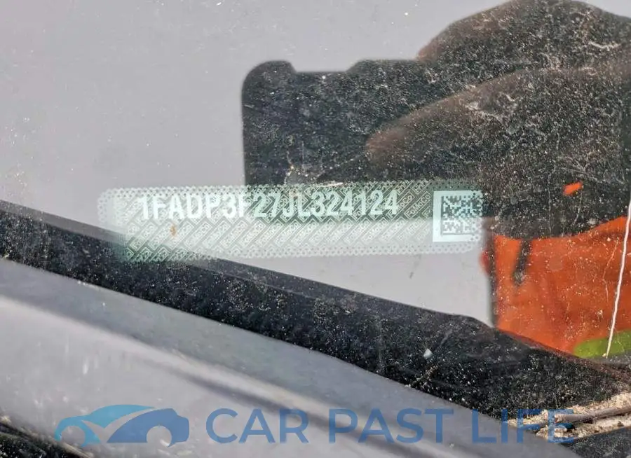 1FADP3F27JL324124# 12
