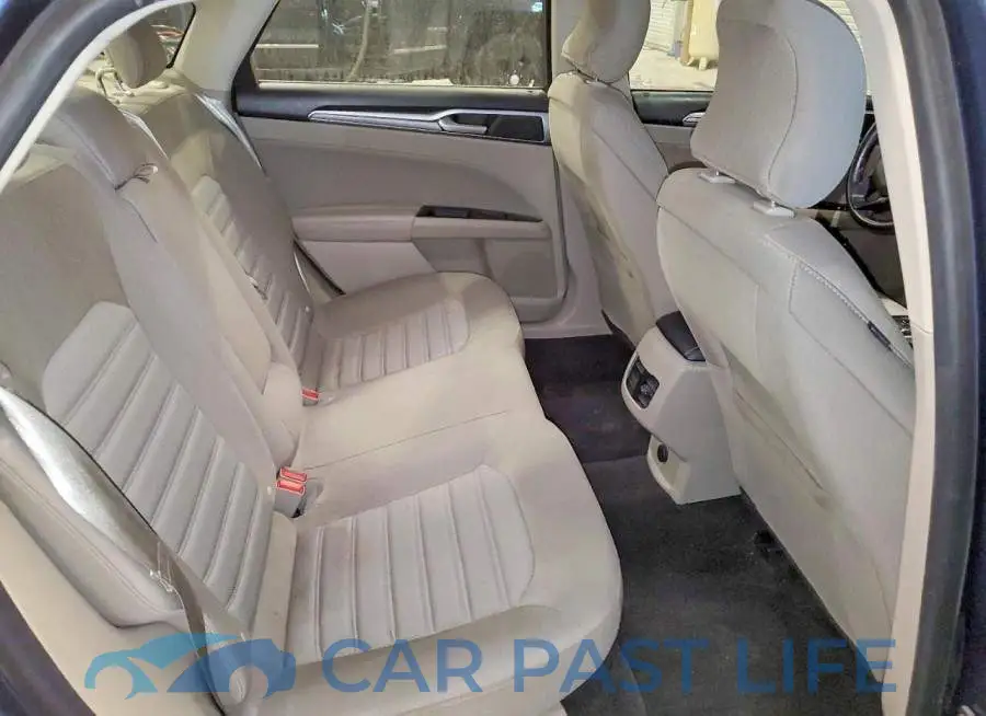 3FA6P0LUXJR268971# 10