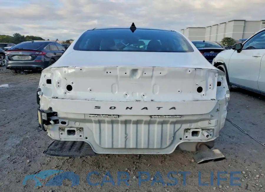 KMHL44J22PA255743# 6
