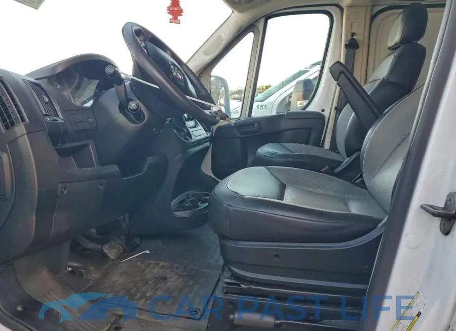 3C6TRVAG5LE105941# 7