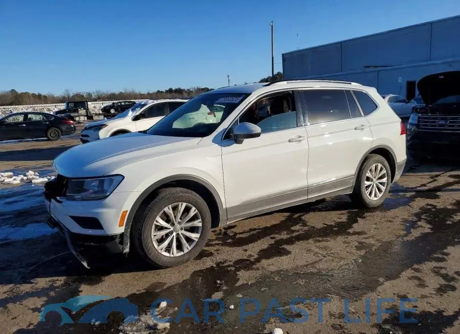 3VV3B7AX1JM125181# 1