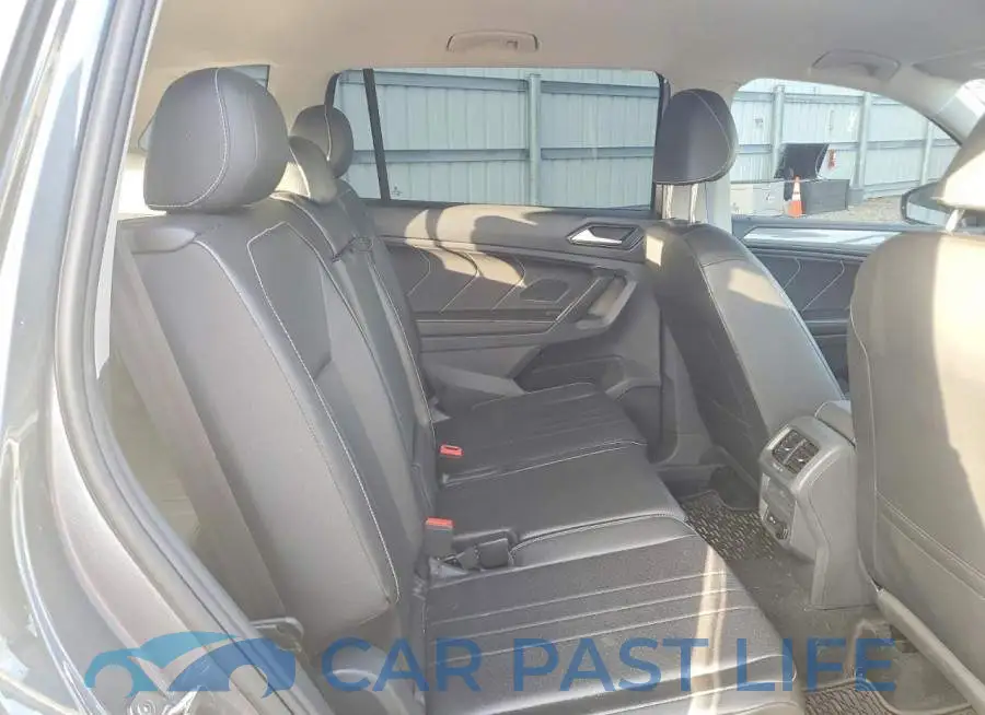 3VV3B7AX1RM161805# 10