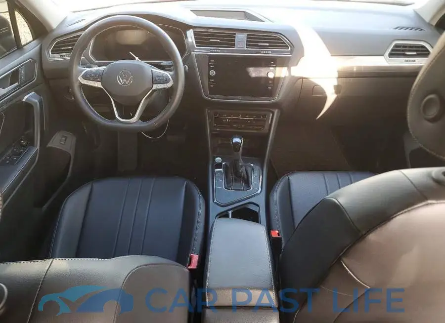 3VV3B7AX1RM161805# 8