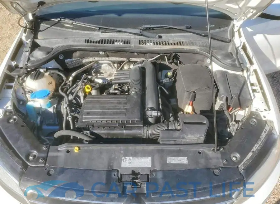 3VW167AJ9HM287184# 11