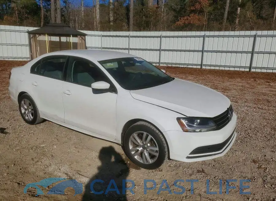 3VW167AJ9HM287184# 4