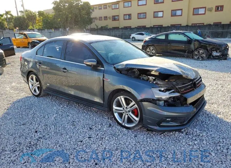 3VW4T7AJXHM348208# 4