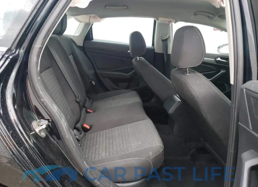 3VW5M7BU3RM047209# 10