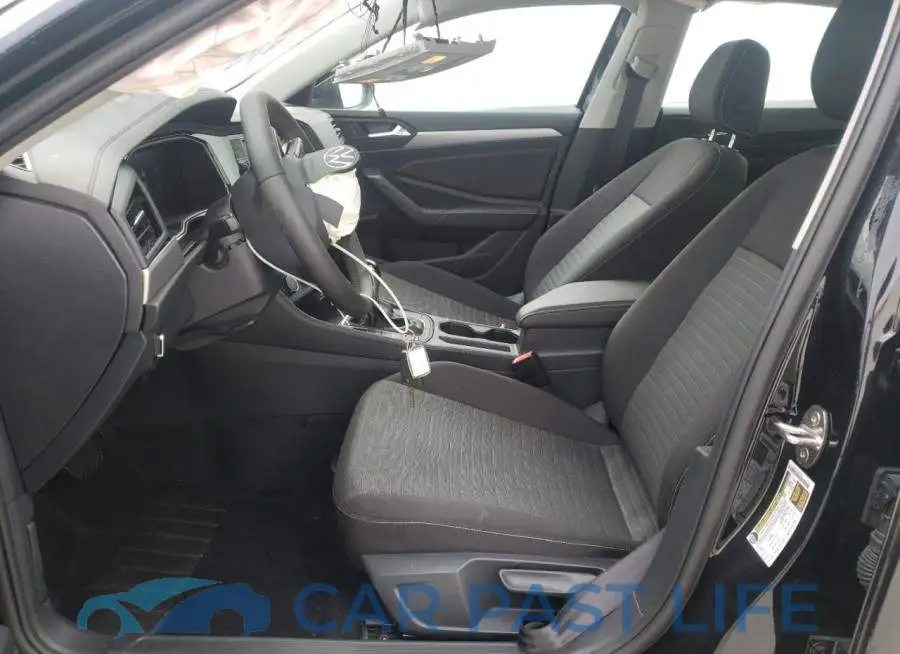 3VW5M7BU3RM047209# 7