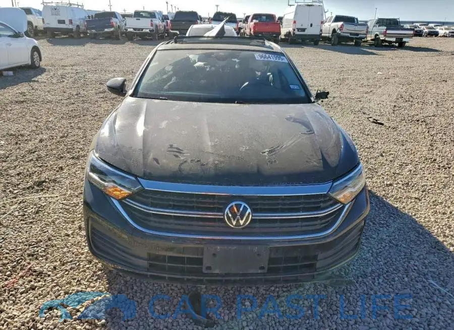 3VW7M7BU9RM013820# 5