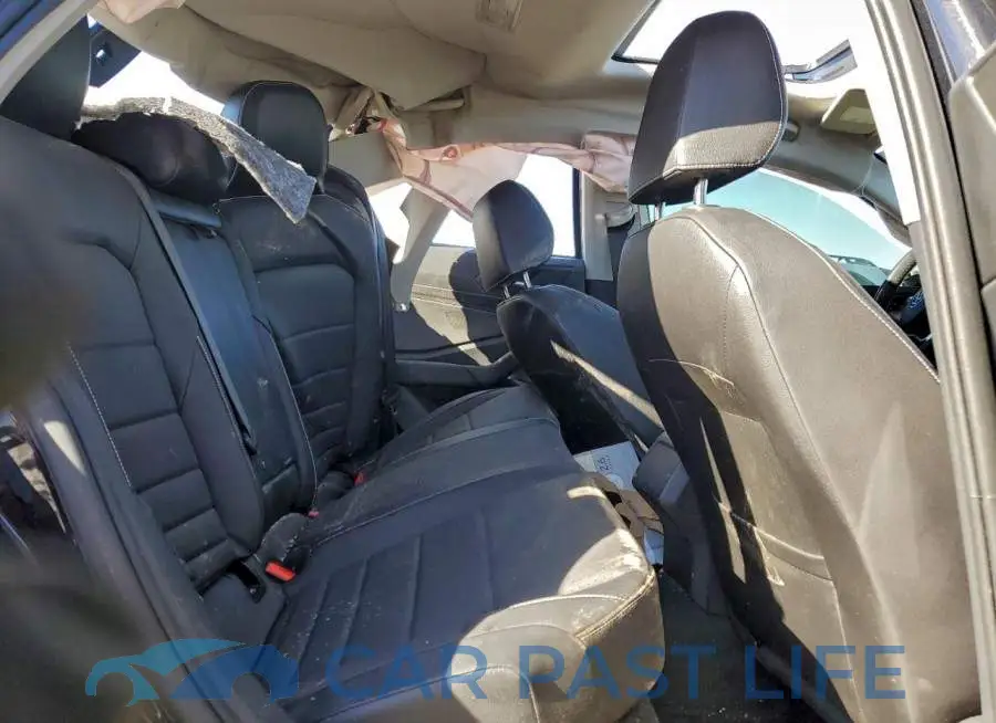 3VW7M7BU9RM013820# 10