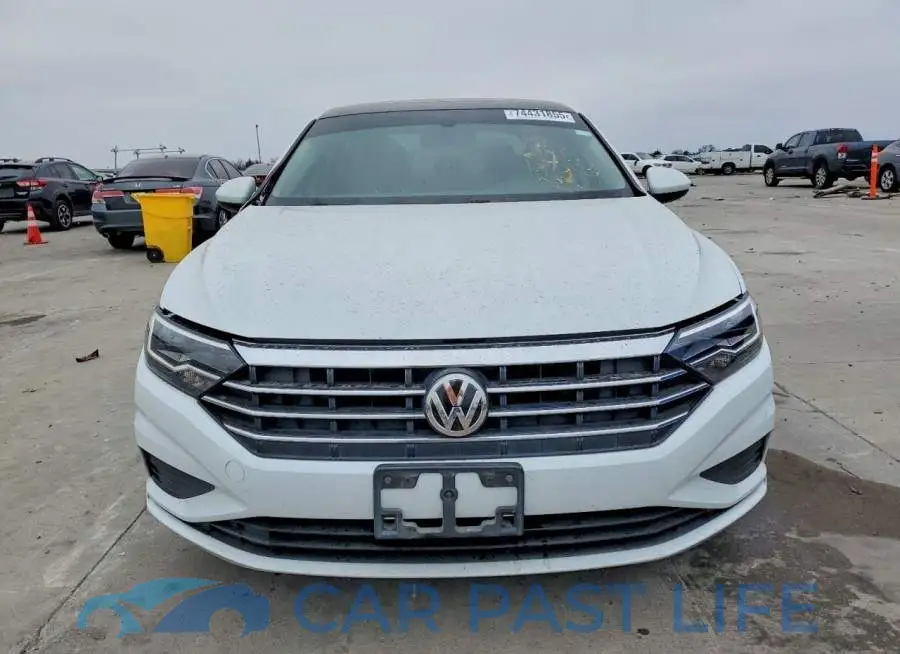 3VWC57BU0KM124712# 5