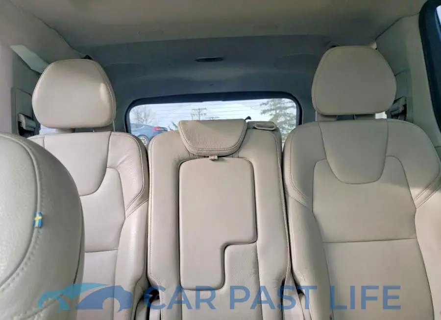 YV4A22PK2J1386463# 10
