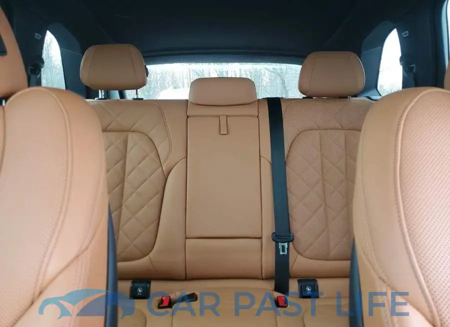 5UX23EU09R9V62011# 10
