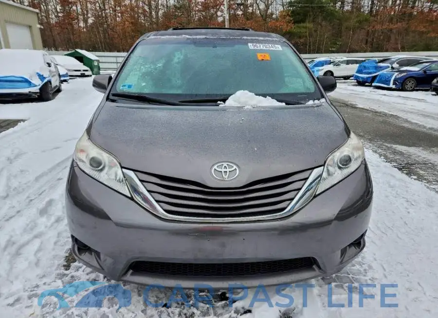 5TDKZ3DCXHS900207# 5