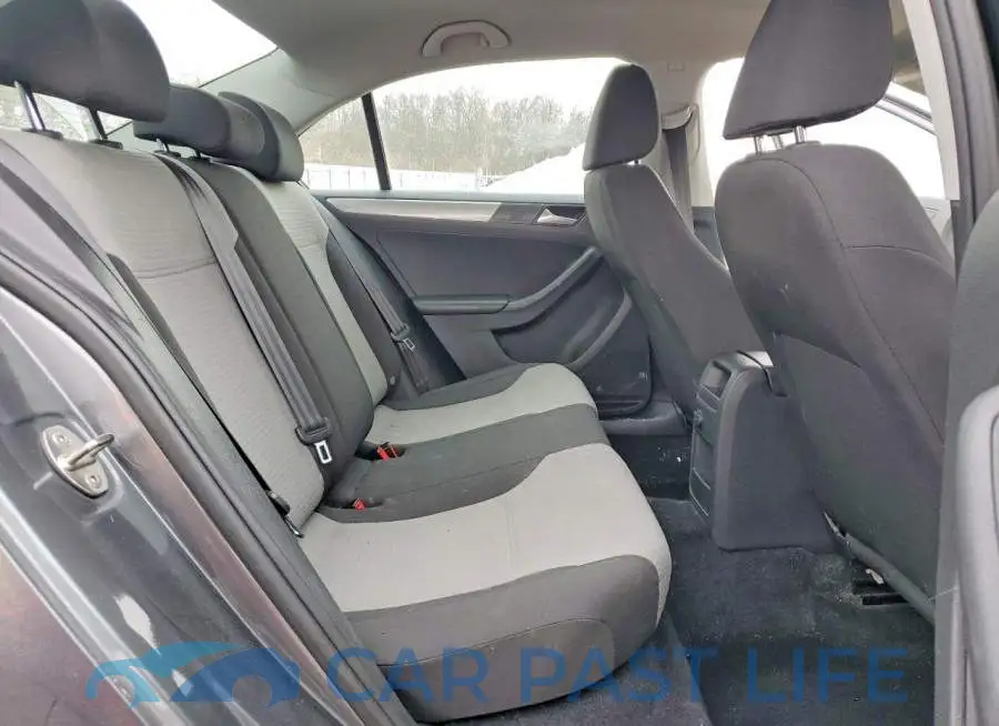 3VW2B7AJ6JM230950# 10