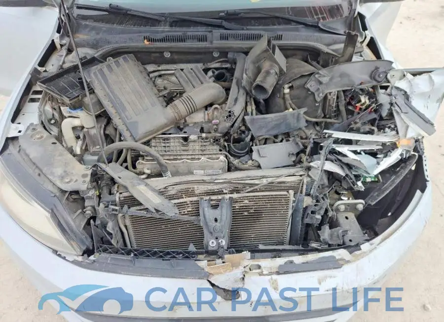 3VW2B7AJ9HM347903# 11