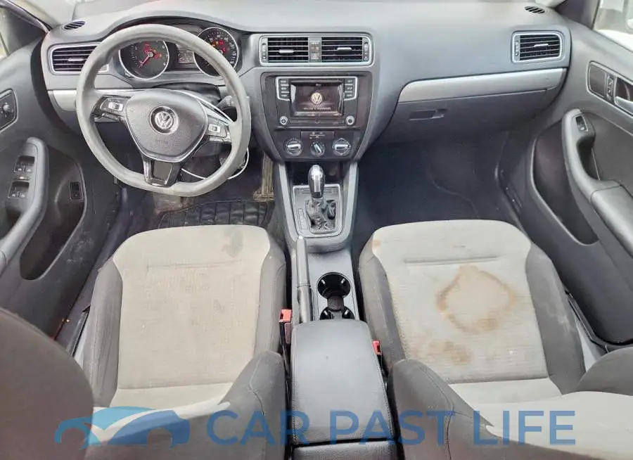 3VW2B7AJ9HM347903# 8