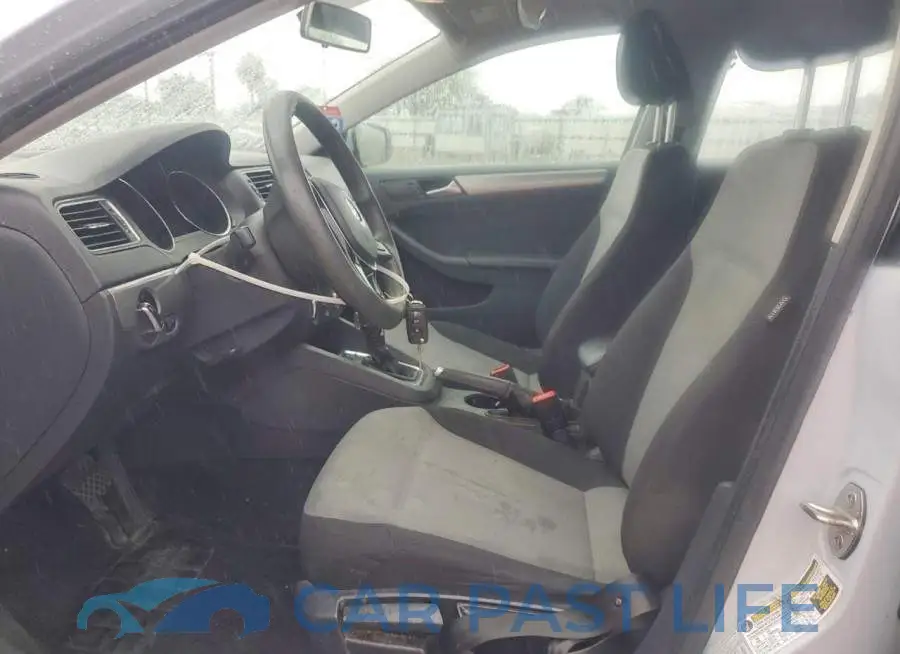 3VW2B7AJXHM352530# 7