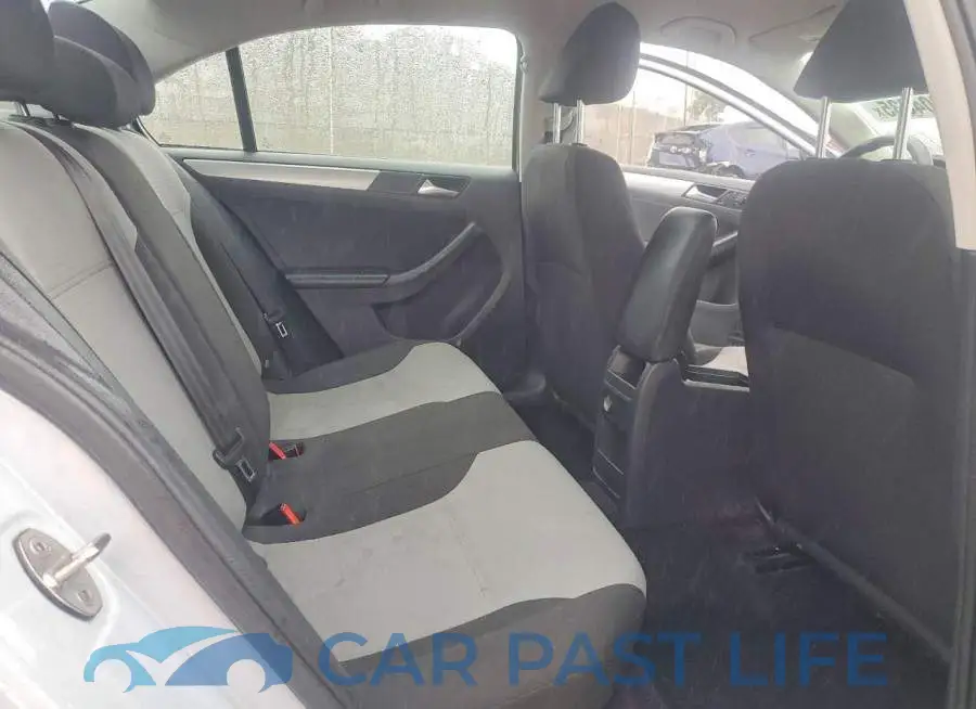 3VW2B7AJXHM352530# 10