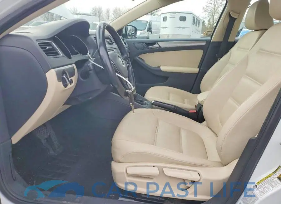 3VWDB7AJ3HM223408# 7