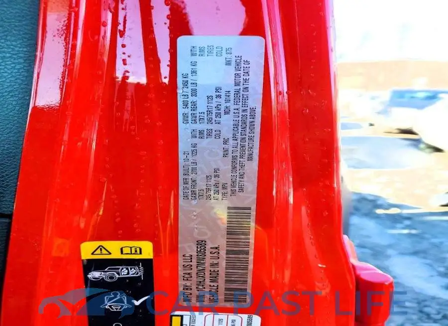 1C4HJXDN7MW805589# 13