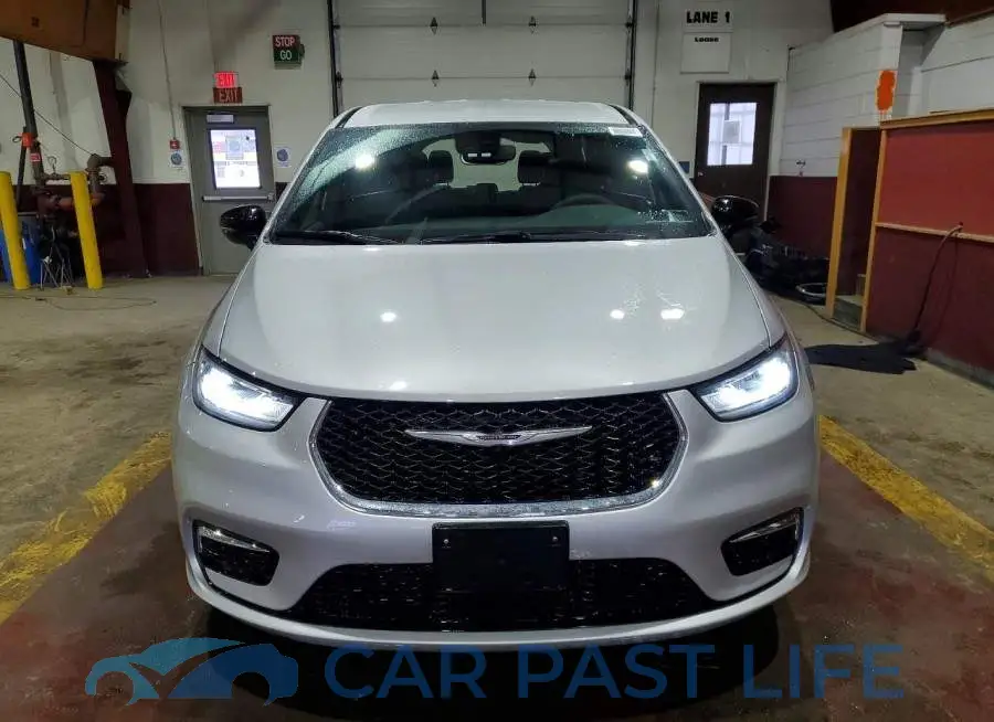 2C4RC1BG6TR201622# 5