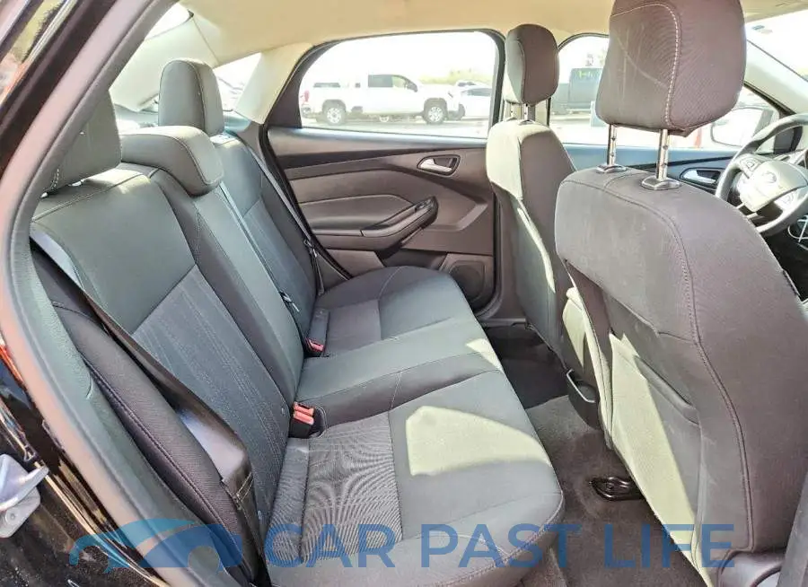 1FADP3F29JL327977# 10