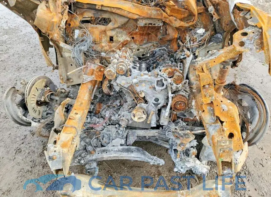1C4RJKEG3P8861562# 12