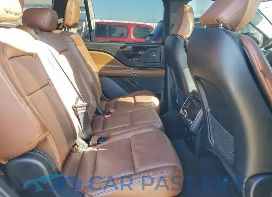 5LM5J7XC2RGL06738# 11
