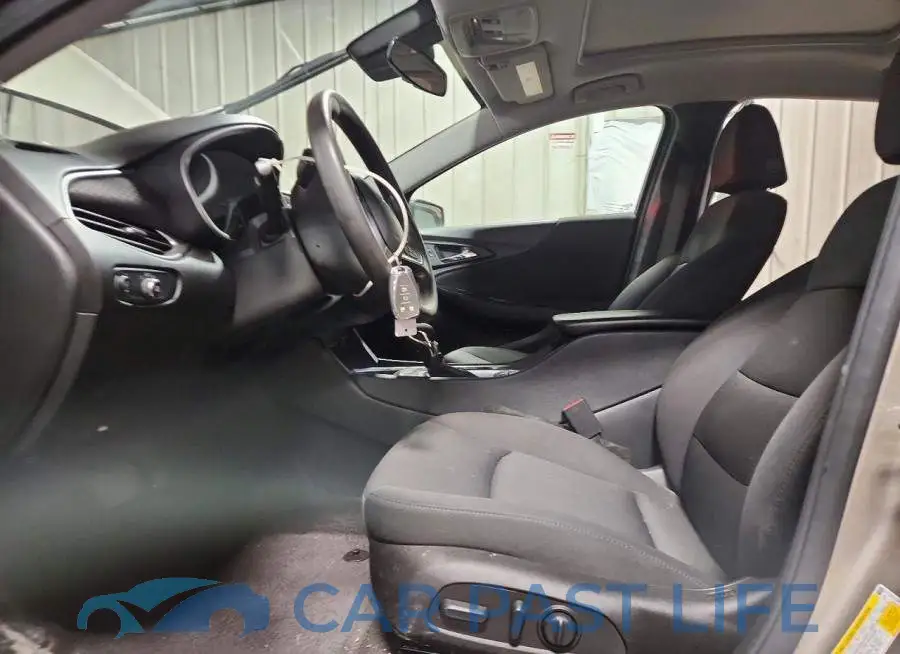 1G1ZD5ST2RF230142# 7