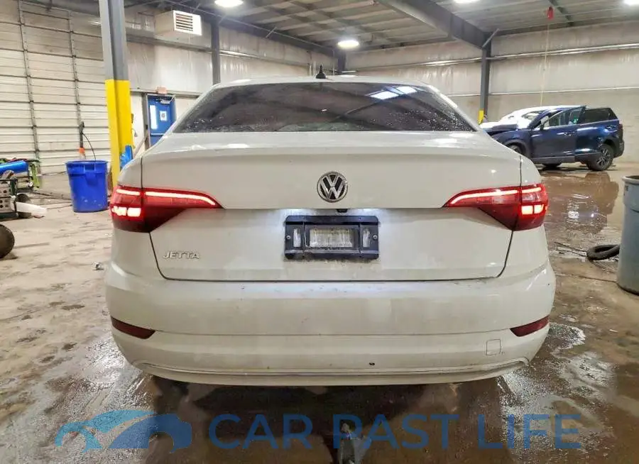 3VWC57BUXMM017900# 6