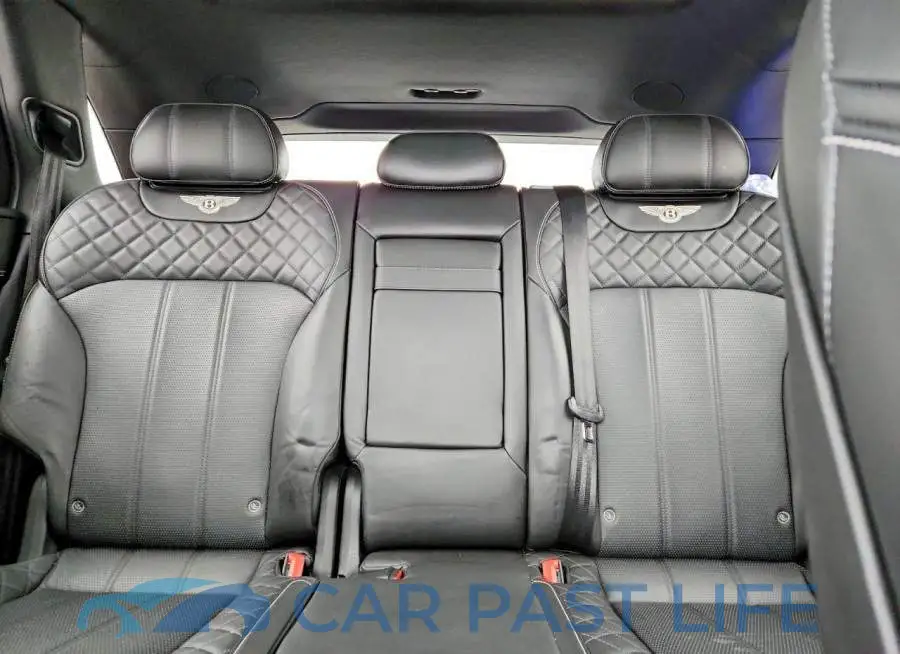 SJAAC2ZV6JC017957# 10