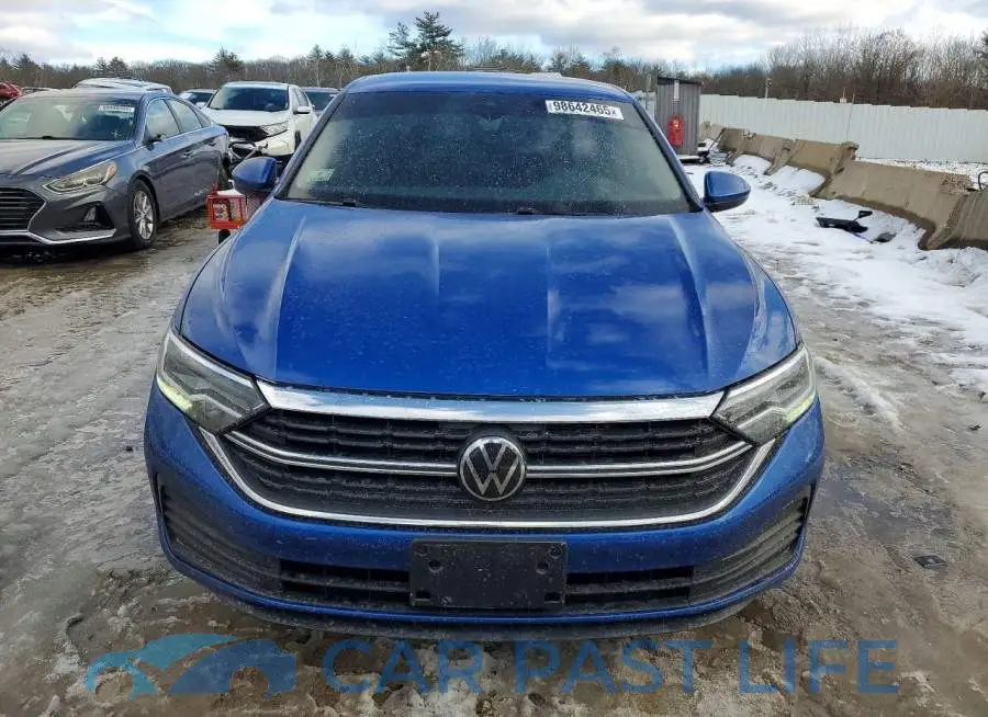 3VW5M7BU2RM097731# 5