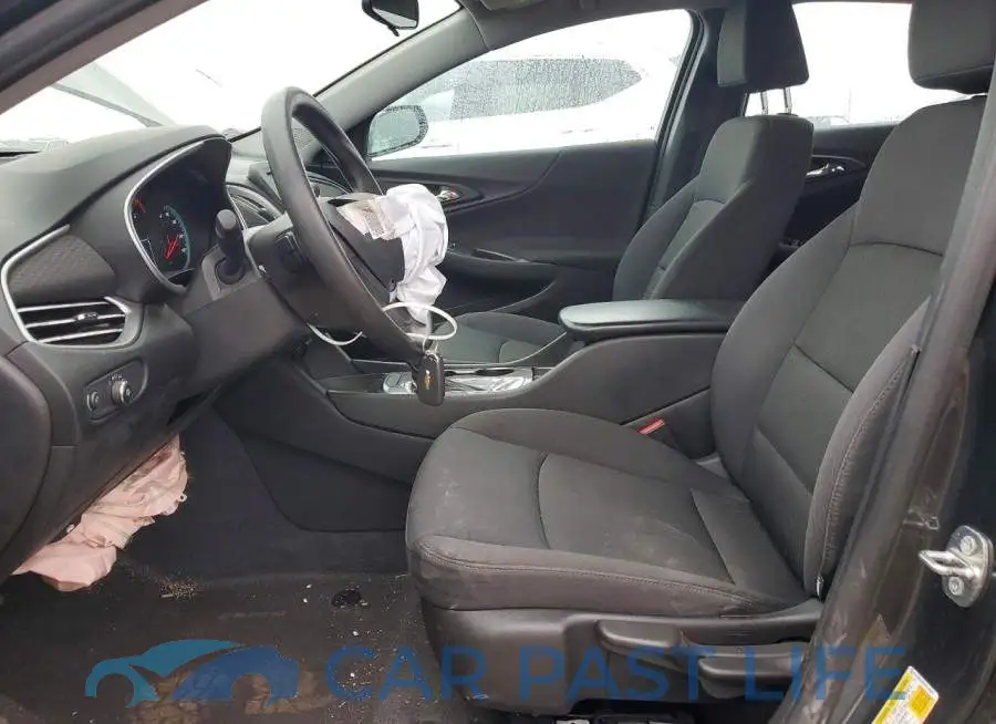 1G1ZB5ST5HF143677# 7