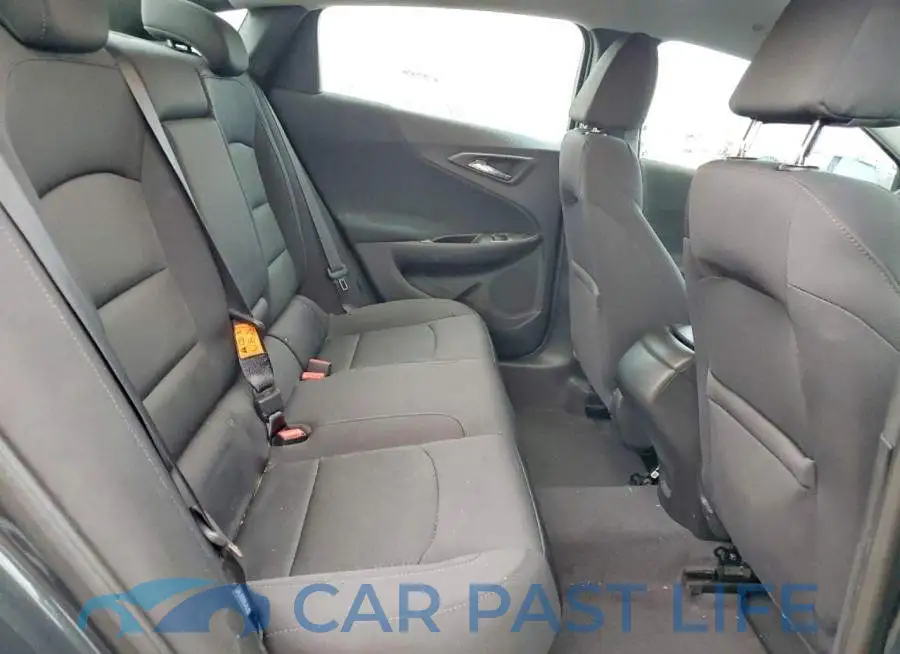 1G1ZB5ST5HF143677# 10