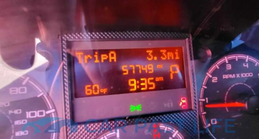3C6TRVAG5KE526220# 8